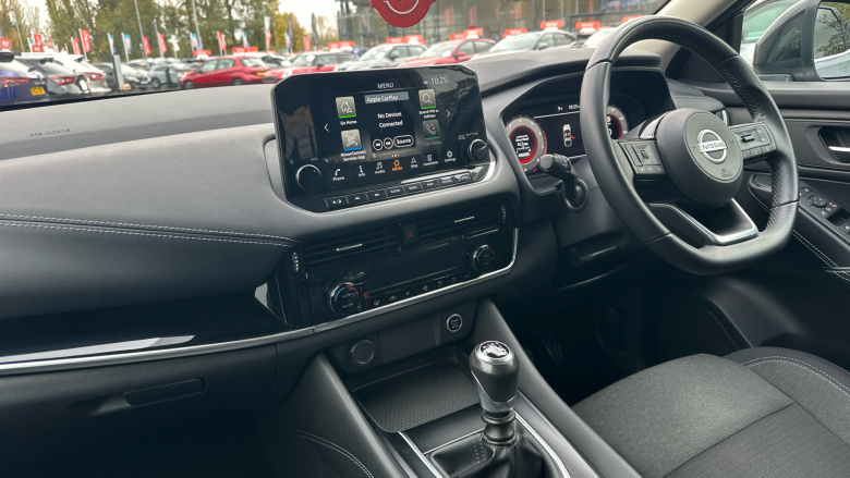 Nissan Qashqai 1.3 DiG-T MH N-Connecta 5dr Petrol Hatchback